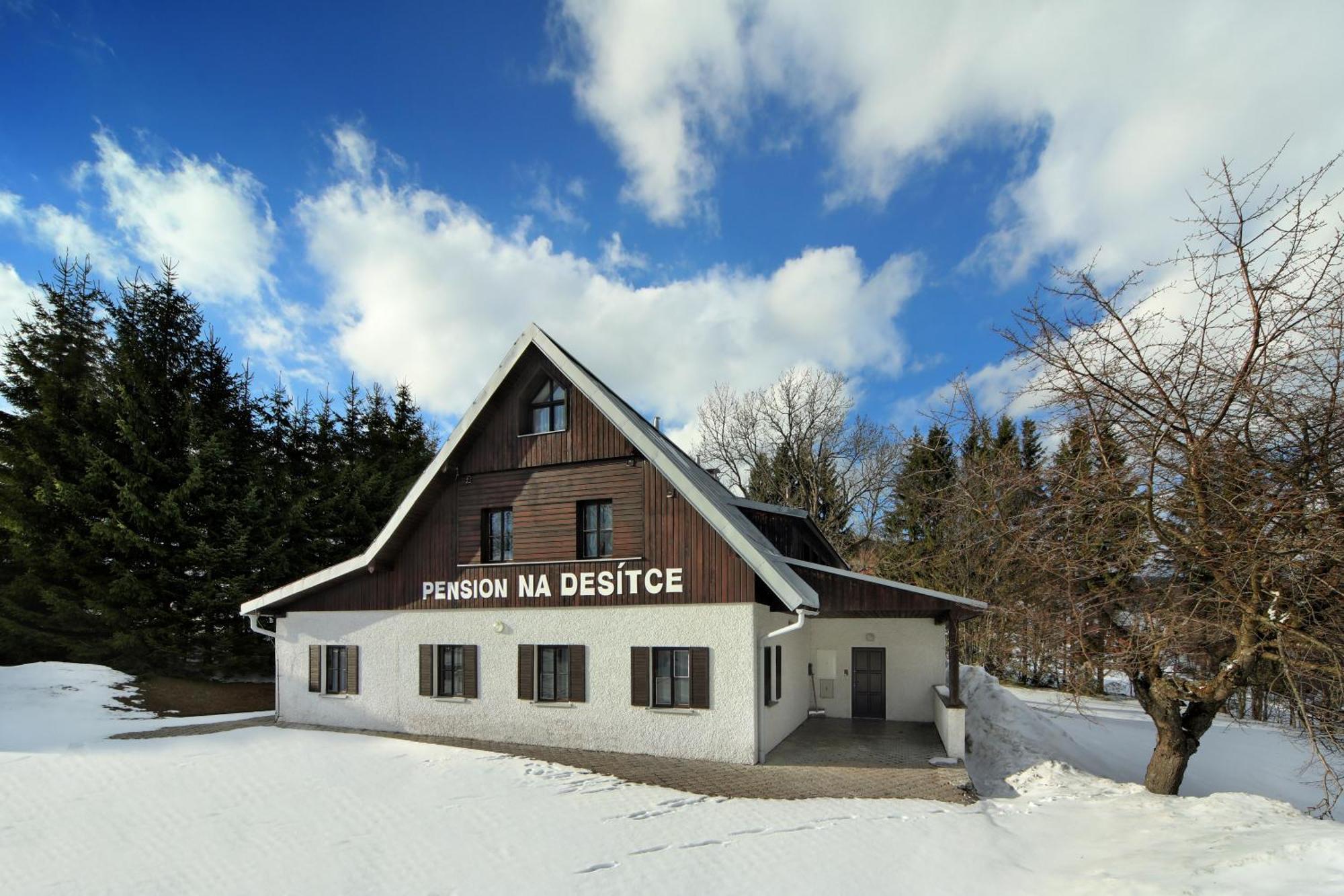 Chalupa Na Desitce Strážné Exterior foto